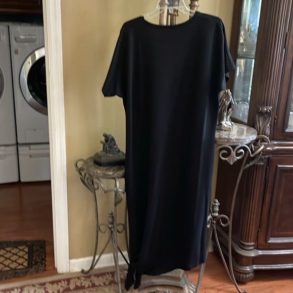 Beautiful Black Amore Dress With pockets and Long Elegant - Picture 8 of 8